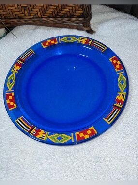 Arcoroc Royal Blue Dinner Plate with Multicolor Geometric Rim Vintage Collect